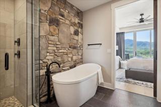 Highlands of the Smokies 204: Beverly's 204 - Gatlinburg - 5