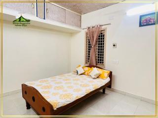 Shree Anugraha Home Stays - Tiruvannāmalai - 2