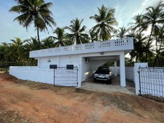 Yashasvi- Sea View Cottage - Kōtatattu - 1