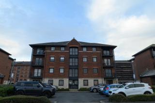 Stunning Liverpool City Location with River View and parking space included - 1