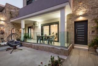 Newbulit Apartment 1km from the center of Chania - Chania - 0