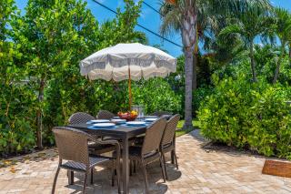 The Palm Grove - 9