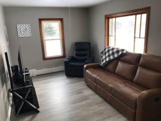 3BR 1BA North End Walk to the Hospital - 7