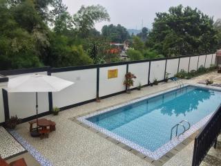 Villa Putih Alvaro - 1