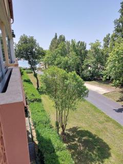 T2 residence alhambra avec piscine a 800 m plage richelieu et 300m ile des loisirs - 9