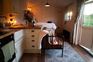 Green hut at Slieve Croob Glamping - Ballyward - 3