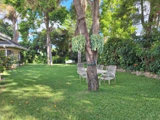 Ashley's Guest House - 4