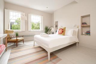 Chic and Colourful Family Home by UnderTheDoormat - Londen - 9