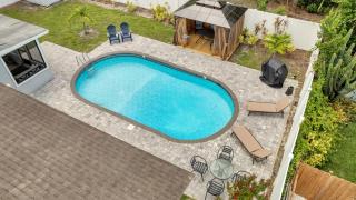 5BR Home w Pool & Big Yard Near Universal Studios - Orlando - 9