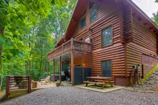 Blue Ridge Log Cabin with Hot Tub and Game Room! - 9