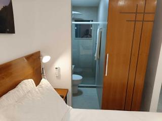 Confortável Flat 50mt Praia Manguinhos Búzios RJ - Búzios - 3