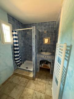 Charming villa surrounded by nature - Simiane-Collongue - 1
