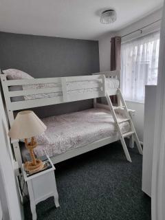115 Modern South Facing Chalet on Sunbeach in Scratby Near Great Yarmouth - 5
