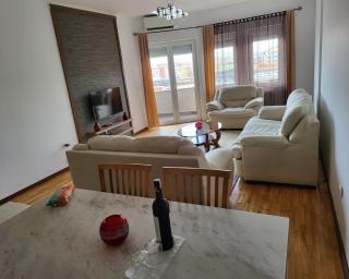 Modern Apartment- Semitronix Hotel Prishtina - Prishtinë - 9