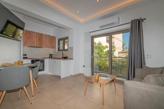 Zante Center Suite B - 0