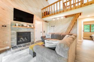 Bellaire Ski Condo 1 Mi to Summit Mountain! - Bellaire - 0