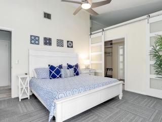 5 Beds 3 BDR 2 Bath Heated Pool, Grill, Patio - 5