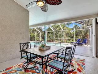 5 Beds 3 BDR 2 Bath Heated Pool, Grill, Patio - 1