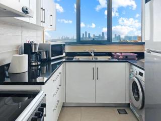 Panoramic Luxury Apartment - 5