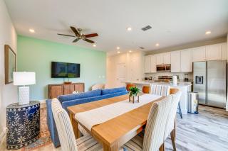 about 11 Mi to Disney Bright Kissimmee Townhome! - Orlando - 0