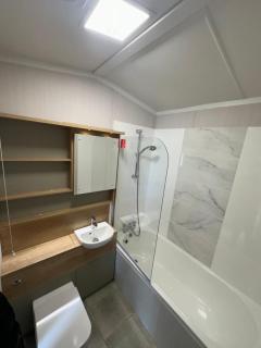 Presthaven Resort 3 Bedroom Luxury Gold 2024 Caravan - Talacre - 5