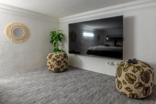 Rose Garden Apartment - 5