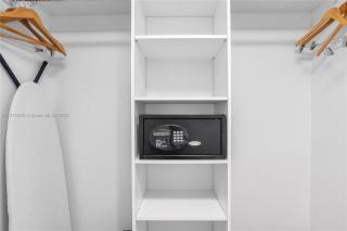 Amazing Studio Spectacular Amenities Near Beach - Hallandale Beach - 2