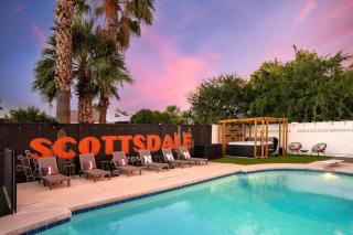 Pickleball Court~ Hot Tub & Pool~ Mini Golf~Games - Phoenix - 6
