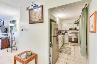 Pool and Beach Access Lovely Mary Esther Condo! - Mary Esther - 3