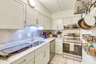 Pool and Beach Access Lovely Mary Esther Condo! - 2