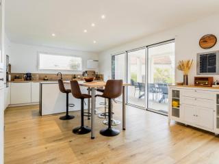 Villa d'Exception avec Piscine, Spa et Salle de Cinéma à 50m de la Plage, Capacité 14 pers. - FR-1-306-1275 - 3