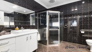 Ocean Views and Vineyards by Wine Coast Holiday Rentals - Seaford - 2