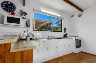 Jetty View - Lorikeet Cabin - Nungurner - 7