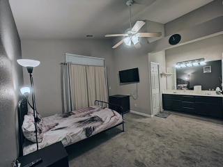 Cozy Home in the Heart of Elk Grove - Elk Grove - 2