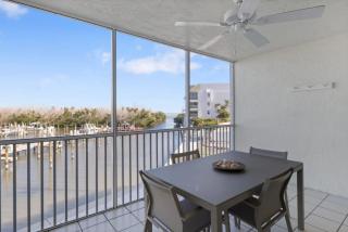 Gorgeous Newly Renovated Marina Front Condo - Captiva - 4