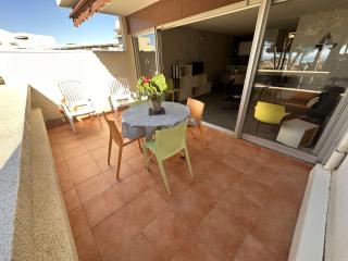 Appartement 2 Pièces avec Terrasse, Parking Privé - FR-1-731-90 - 8