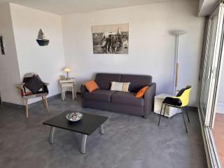 Appartement 2 Pièces avec Terrasse, Parking Privé - FR-1-731-90 - 2