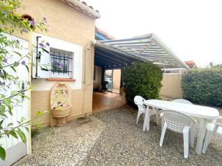 Villa familiale proche plage avec jardin et terrasse, 6 personnes, WIFI, parking inclus - FR-1-782-67 - Le Barcarès - 0