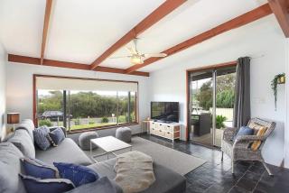Port Elliot Coastal Cottage - 18 Handby Street,Port Elliot, No Linen Included - Port Elliot - 8