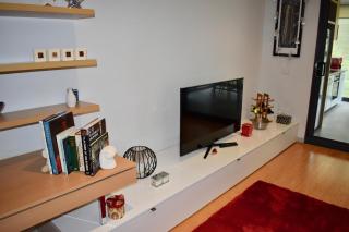Spacious 1 Bedroom Apartment in the Heart of Melbourne's CBD - Melbourne - 1