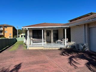 Beach House Landsborough - Bring your own linen - South West Rocks - 9