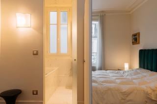 Stylishly Decorated 2BD Apartment Montmatre! - París - 2