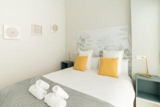 Bright and Airy 2 Bedroom Apartment in Madrid - 8