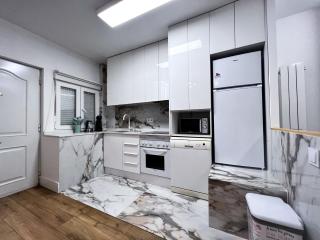 Comfy apt for 9 in Las Ventas - Madrid - 5