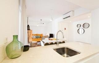 Bright 2 Bedroom Apartment with parking in Lisbon - Lisbona - 1