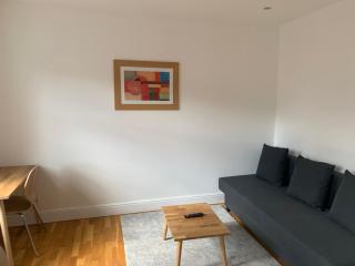 Contemporary 1BD Flat - Camden - London - 7