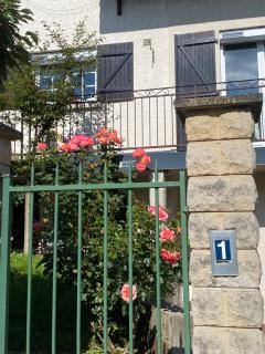 les chambres de la grange - Saint-Germain-de-la-Grange - 9