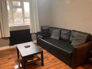 Spacious 1BD Flat - 4 mins to Regent's Canal! - Londra - 4