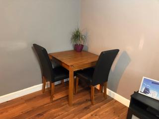 Spacious 1BD Flat - 4 mins to Regent's Canal! - Londra - 1