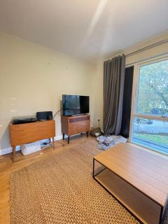 Central & Modern 1BD Flat with Balcony Hackney! - 4